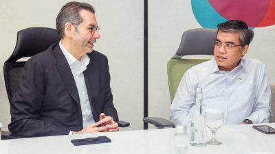 Perkuat Ekosistem Ketenagakerjaan, Kemnaker Teken MoU dengan Wadhwani dan Indosat
